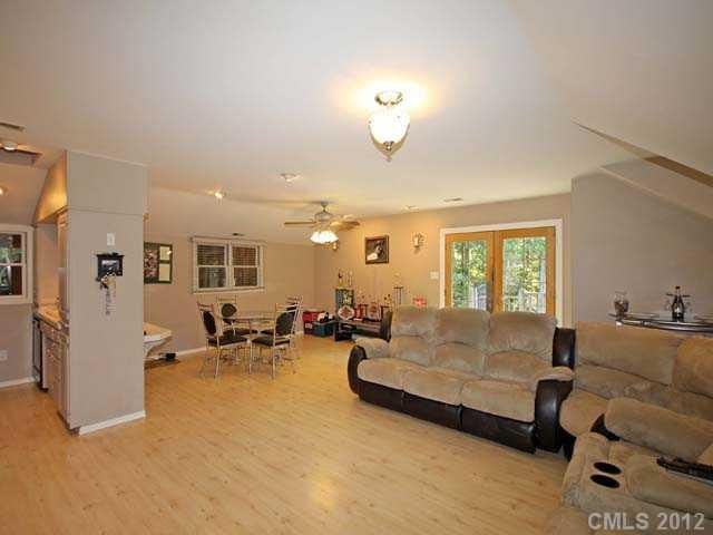 2181 Coddle Creek Rd, Mooresville, NC 28115