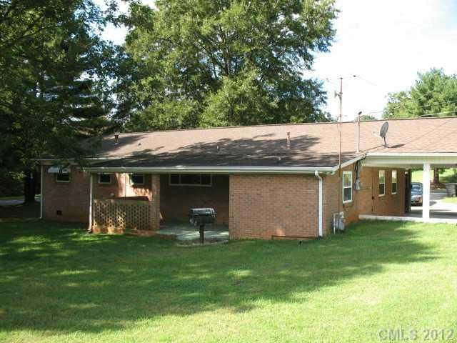 325 Dillon Dr, Statesville, NC 28625