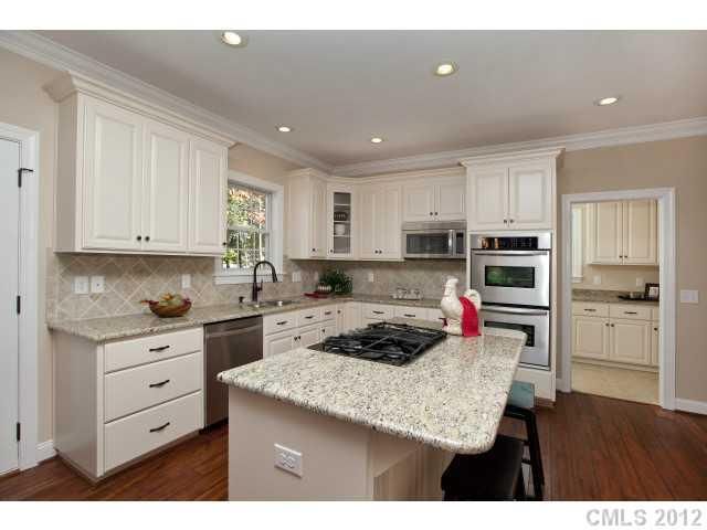 4697 Sierra View Dr, Denver, NC 28037