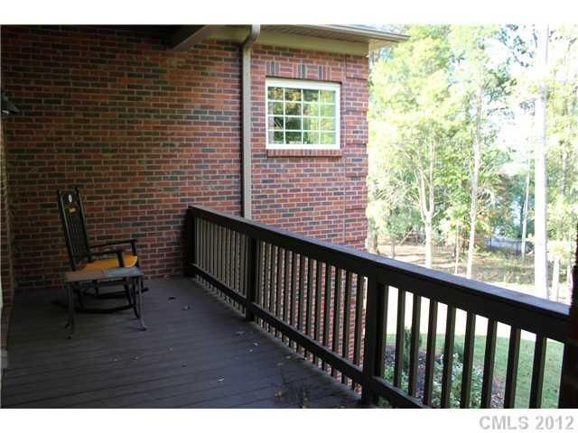 13703 Hagers Ferry Rd, Huntersville, NC 28078