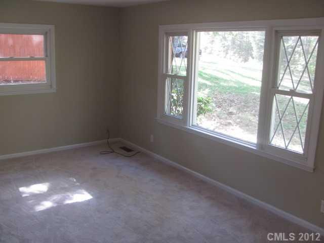 2514 Sam Newell Rd, Matthews, NC 28105