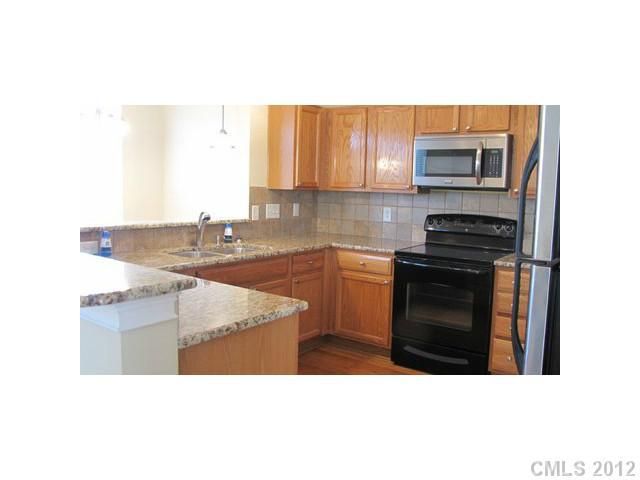 9115 Atlas Cedar Dr, Charlotte, NC 28215