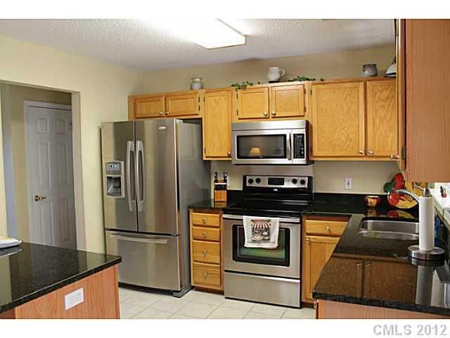 118 Old Willow Rd, Mooresville, NC 28115