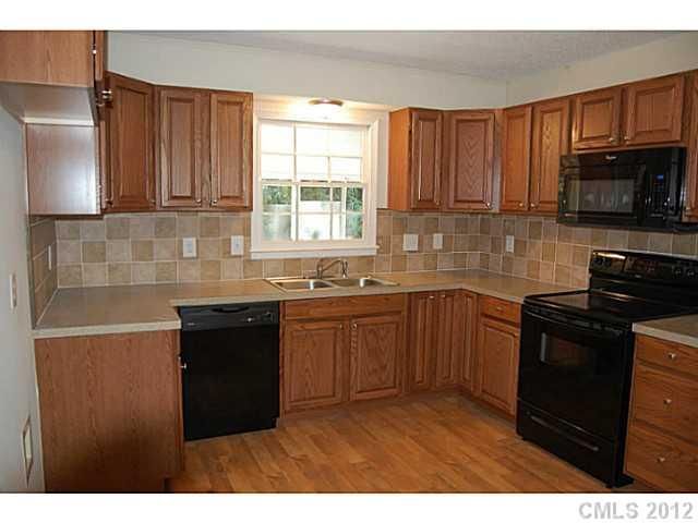 6111 Darden Ct, Charlotte, NC 28211