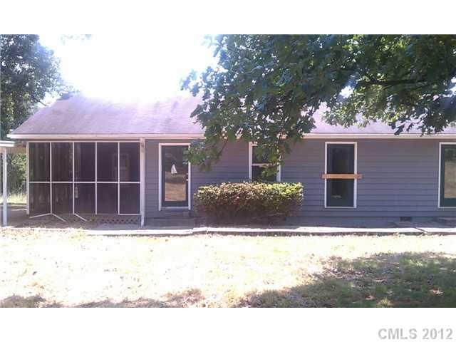 122 Bedgood Dr, Gastonia, NC 28056