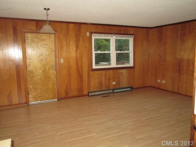 54 NE Creswell Dr, Concord, NC 28025