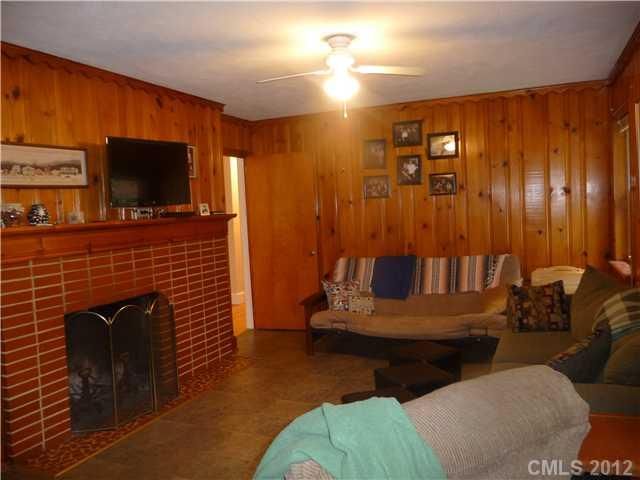 6315 Vernedale Rd, Charlotte, NC 28212
