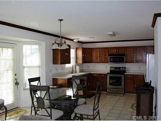 8833 Hedge Maple Rd, Charlotte, NC 28269