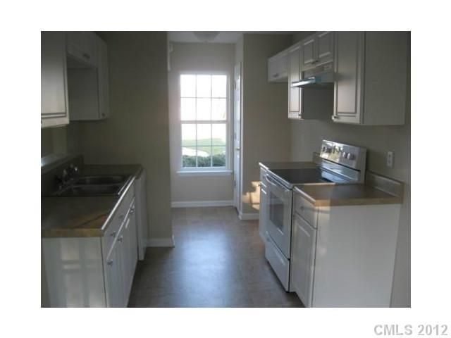 2313 Buttonbush Ct, Charlotte, NC 28216