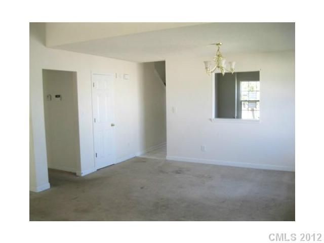 19 Black St, Lowell, NC 28098