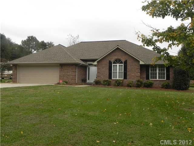 1994 Cameron Heights Cir, Denver, NC 28037