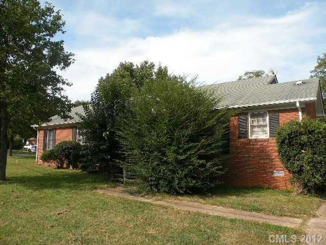 3201 Cross Winds Rd #1, Charlotte, NC 28227