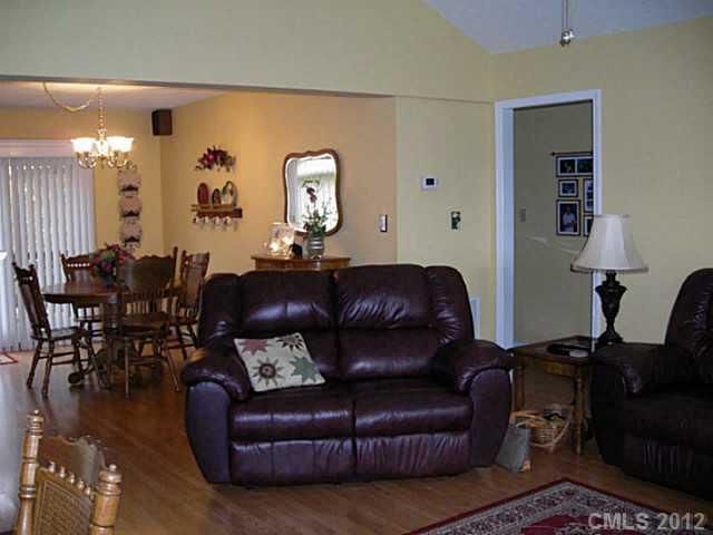 5979 Aquarian Way, Denver, NC 28037