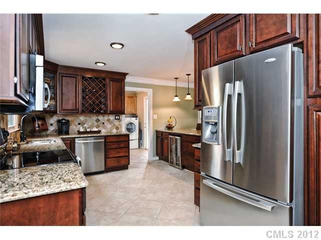 1160 Molokai Dr, Tega Cay, SC 29708