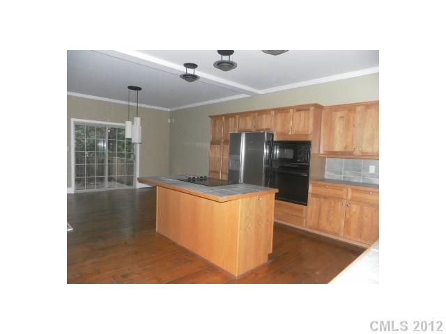 4069 Triton Dr, Tega Cay, SC 29708
