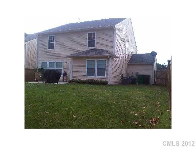 10034 Daniel Dwayne Dr, Charlotte, NC 28214