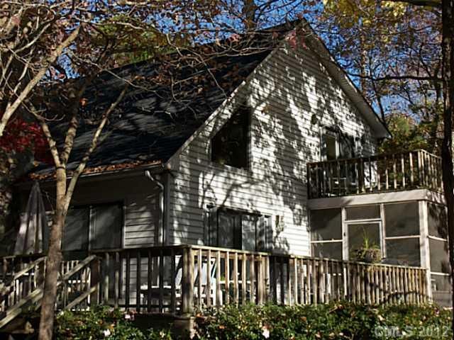 536 Oak Tree Dr, Mooresville, NC 28117
