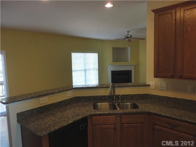 2340 Equestrian Dr, Matthews, NC 28105