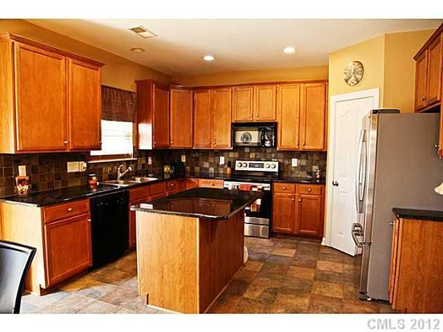2926 Island Point Dr, Concord, NC 28027