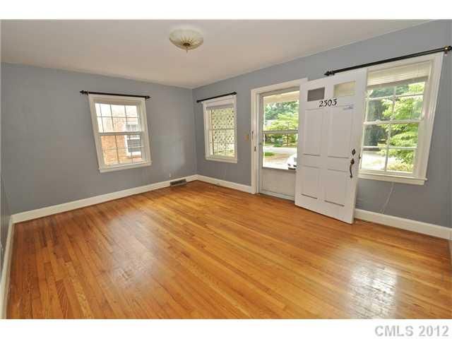 2301 Laburnum Ave, Charlotte, NC 28205