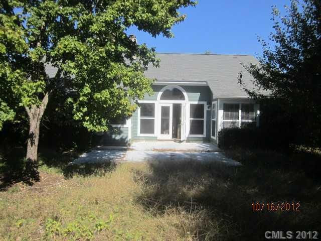 12308 Longmont Dr, Charlotte, NC 28277