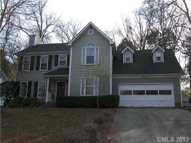 2334 Torrington Ln, Charlotte, NC 28262