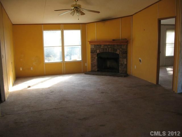 138 Jordan Crest Ln, Statesville, NC 28677