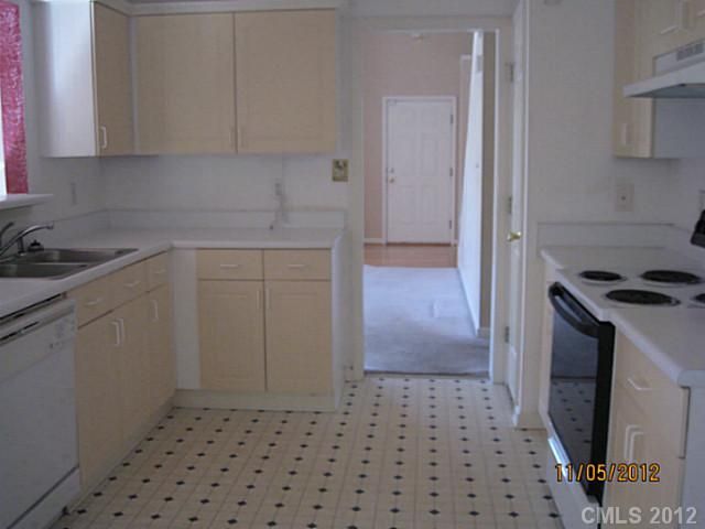 7705 Kingston Dr, Waxhaw, NC 28173
