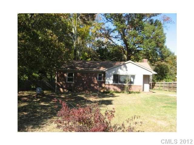 4512 Northaven Dr, Charlotte, NC 28206