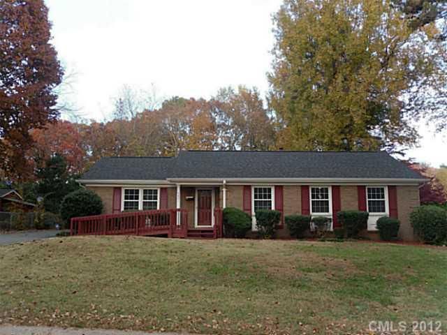 4801 Coronado Dr, Charlotte, NC 28212