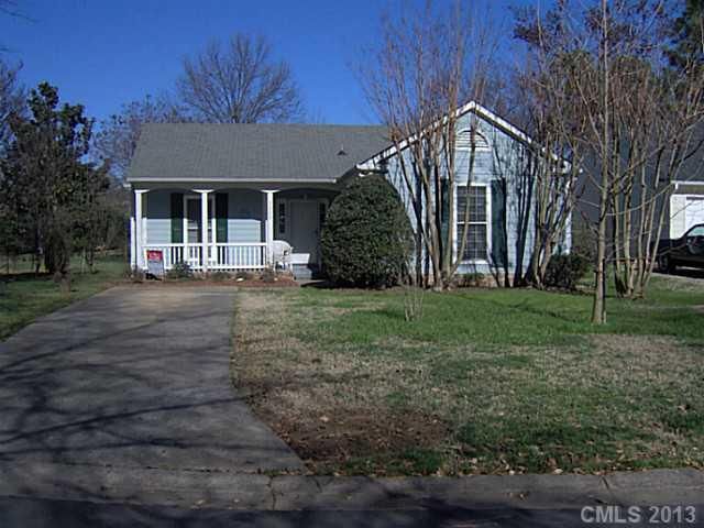 7309 Carrbridge Ln, Charlotte, NC 28226