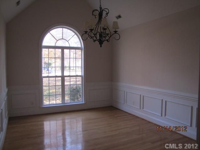 1008 White Oaks Cir, Monroe, NC 28112