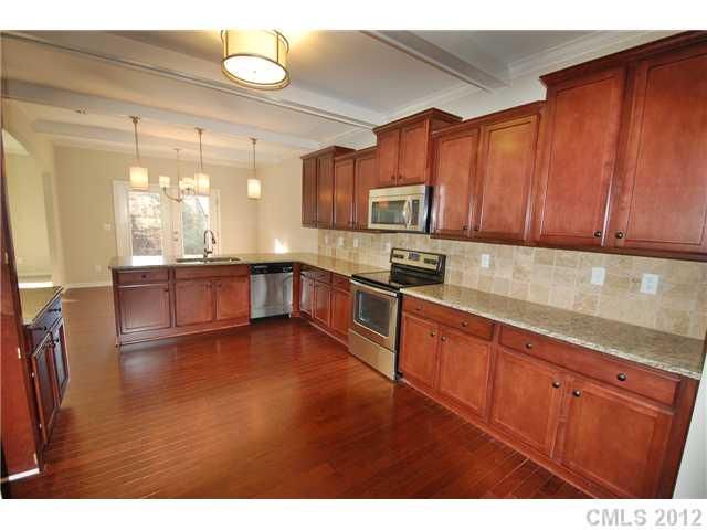 135 Hedgewood Dr #24, Mooresville, NC 28115