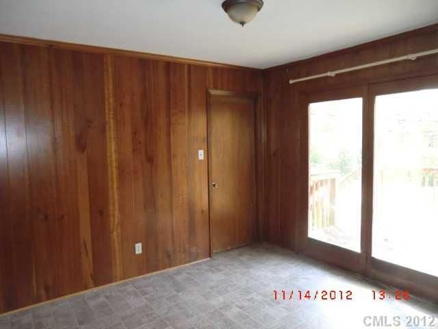 3900 Abbeydale Rd, Charlotte, NC 28205