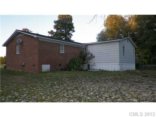 1943 Robert Kirk Rd, Lancaster, SC 29720