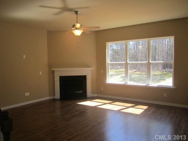 516 Flourmill Ct, Fort Mill, SC 29715