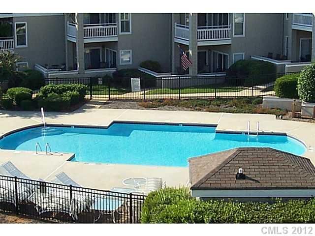 1118 Torrence Cir #66, Davidson, NC 28036