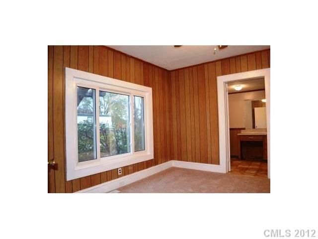 996 C Ave, Hickory, NC 28602