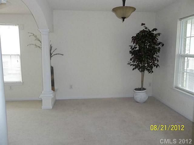 7700 Deluca Dr, Charlotte, NC 28215