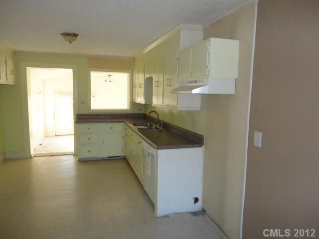 695 Forest Rd, Rock Hill, SC 29730