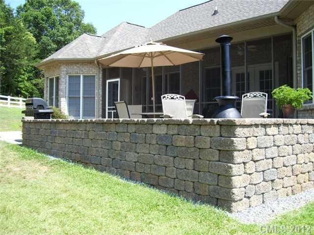 4035 NE 16th St, Hickory, NC 28601