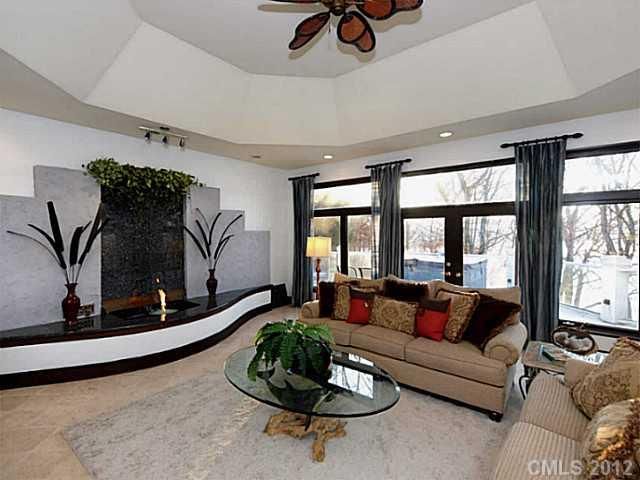 10018 Saw Mill Rd, Charlotte, NC 28278