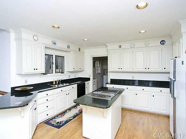 1545 Chadmore Ln, Concord, NC 28027