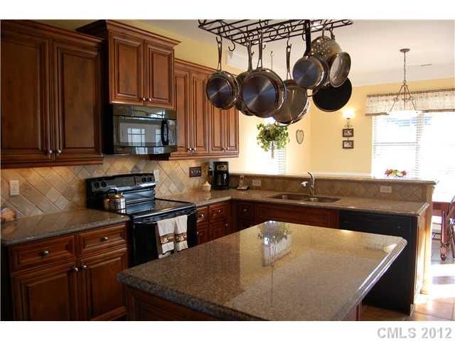 13829 Cedar Pond Dr, Huntersville, NC 28078