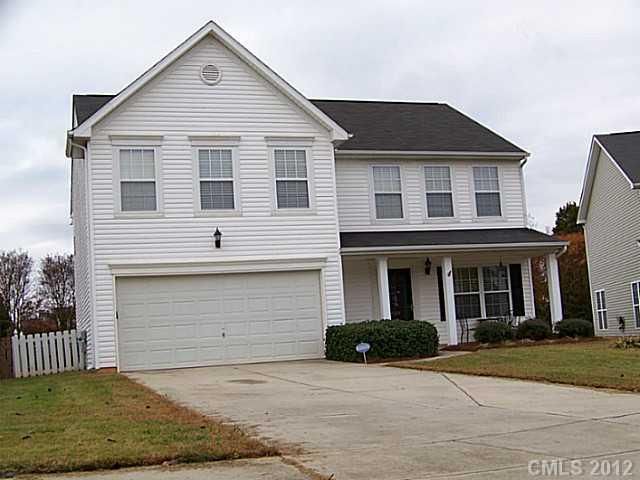 2331 Big Pine Dr, Matthews, NC 28105