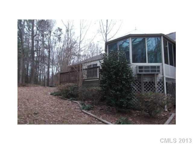 4300 Parliament Ct, Charlotte, NC 28216
