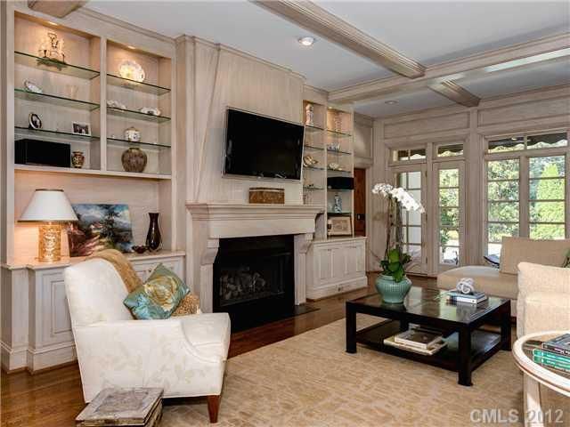 322 S Canterbury Rd, Charlotte, NC 28211