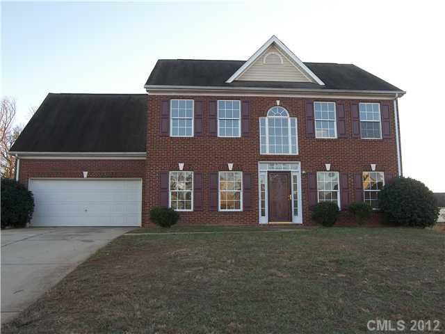 7702 Shiny Meadow Ln, Charlotte, NC 28215