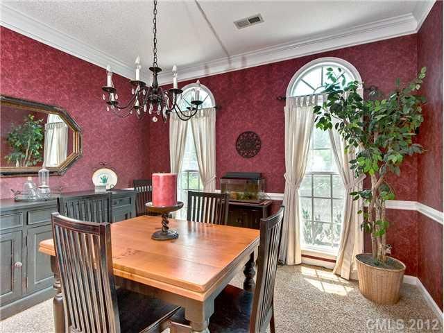 8736 Tamarron Dr, Charlotte, NC 28277