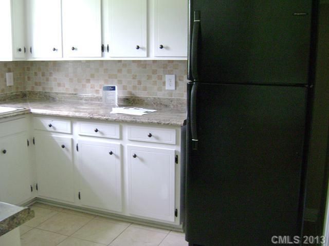 7806 Heatherdale Ct, Charlotte, NC 28212